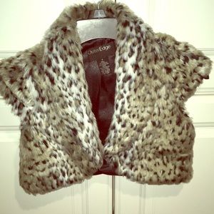 NWOT Grey leopard Cardigan/shawl cropped vest